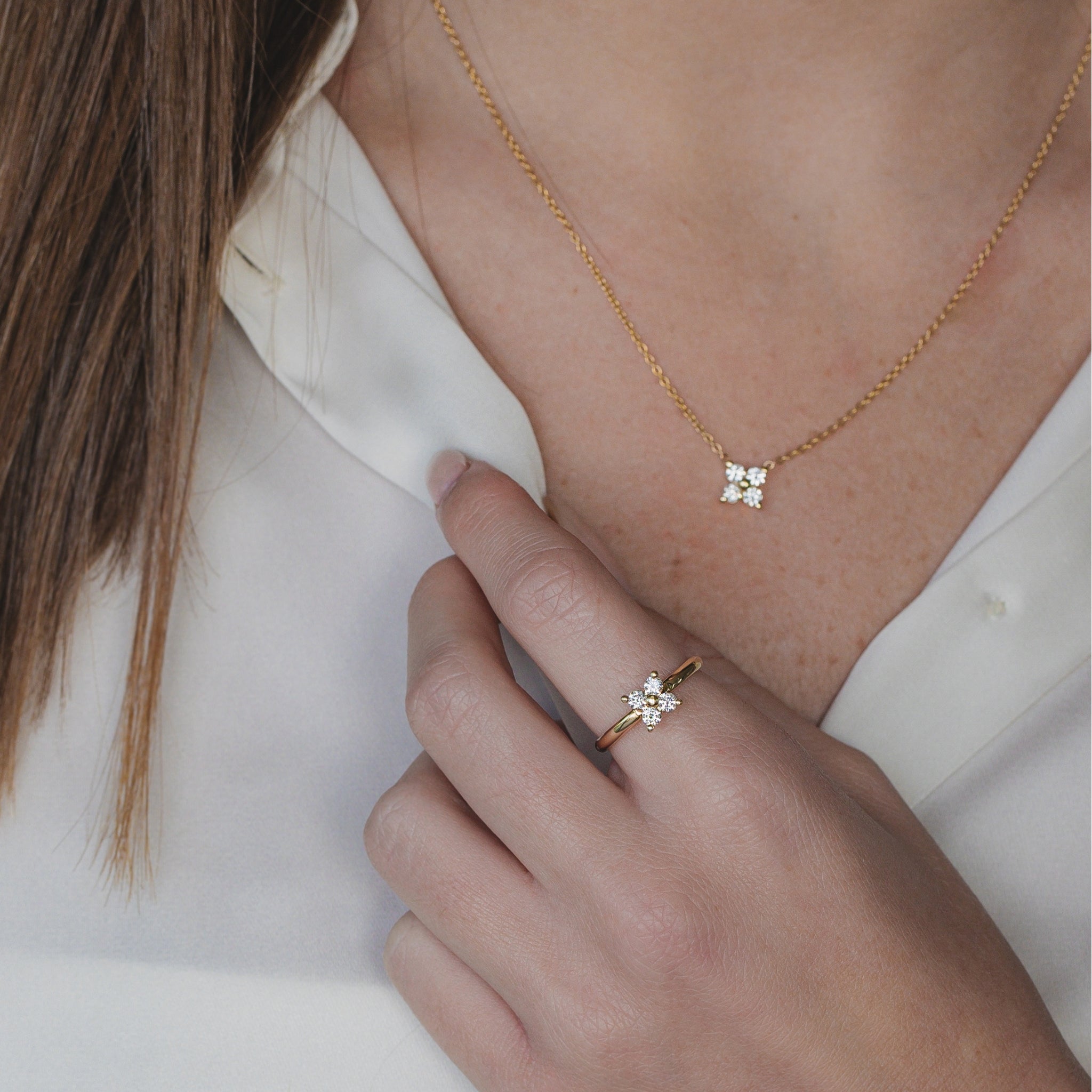 טבעת זהב עם יהלומים